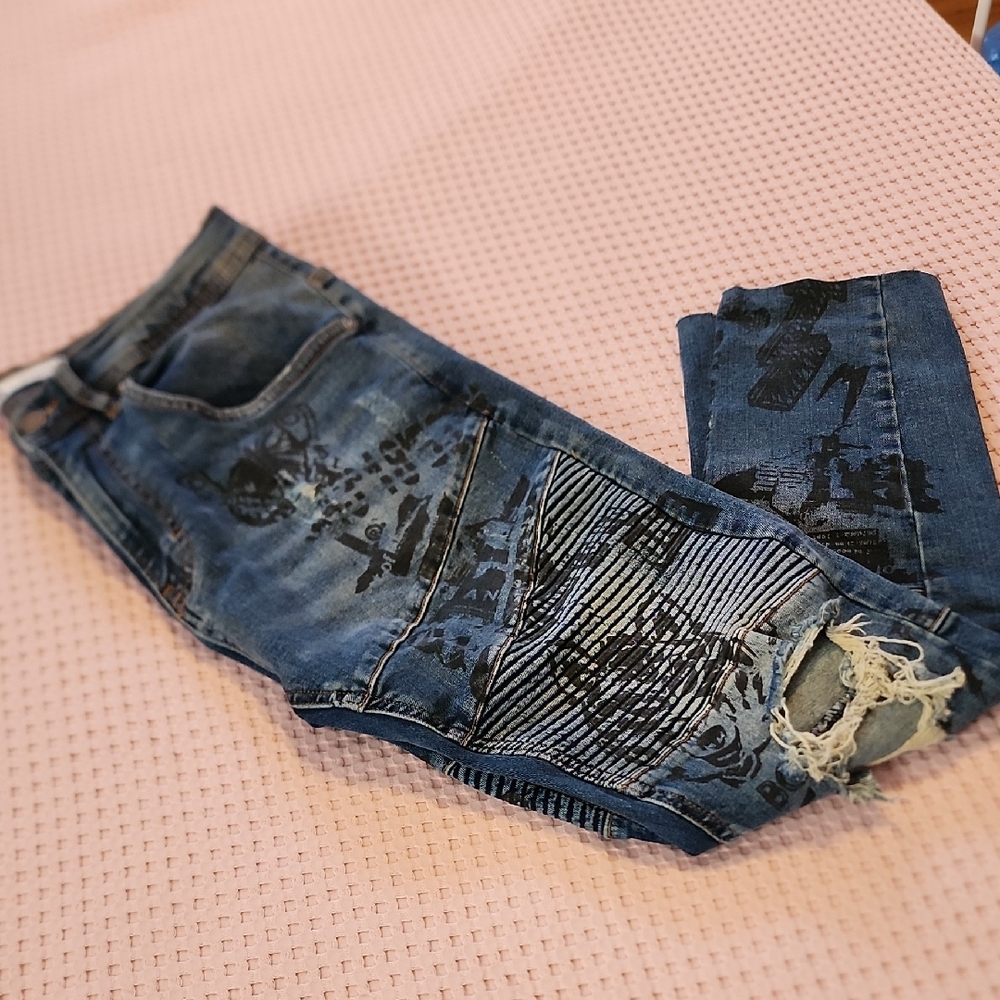 Zara Blue Graphic Relaxed Jeans